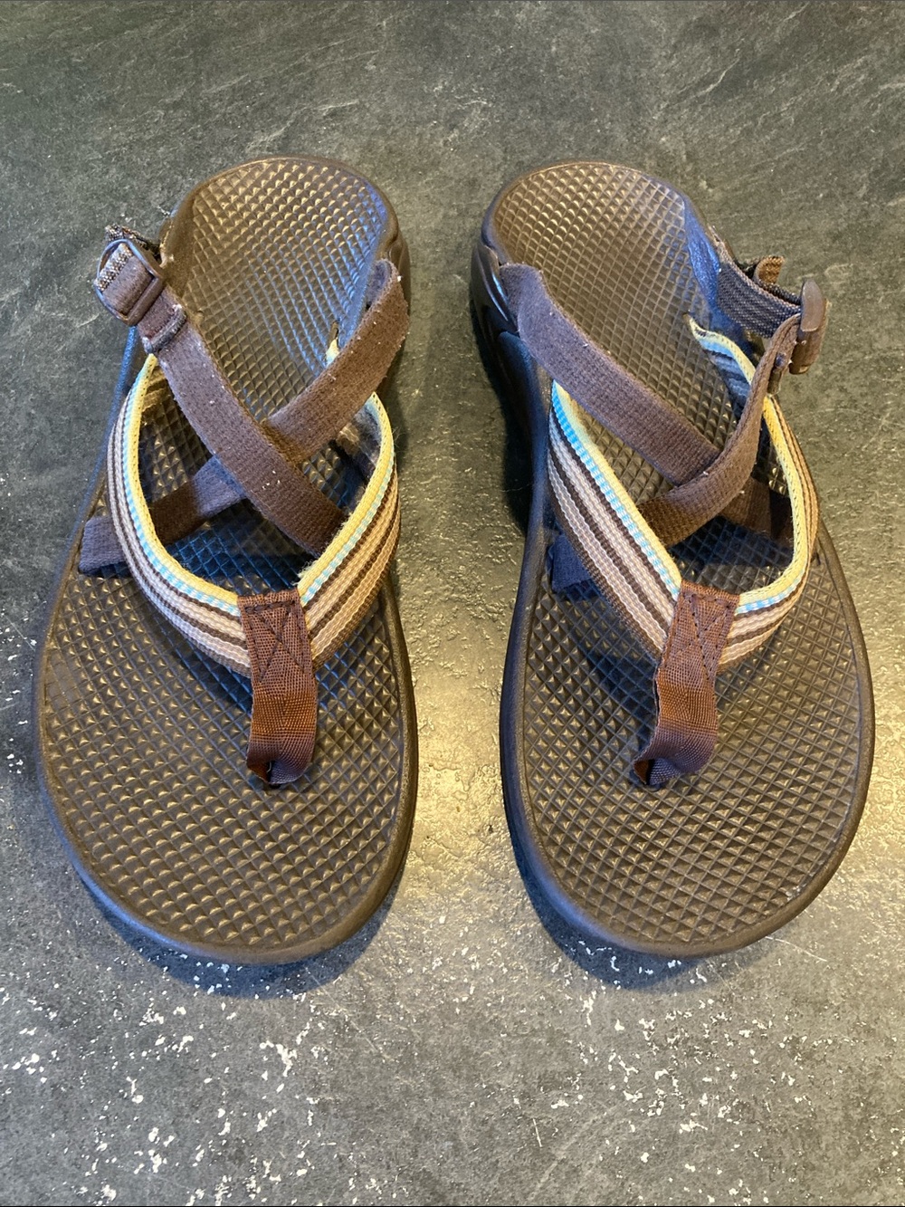 Women Chaco brown yellow blue sandals shoes size 8